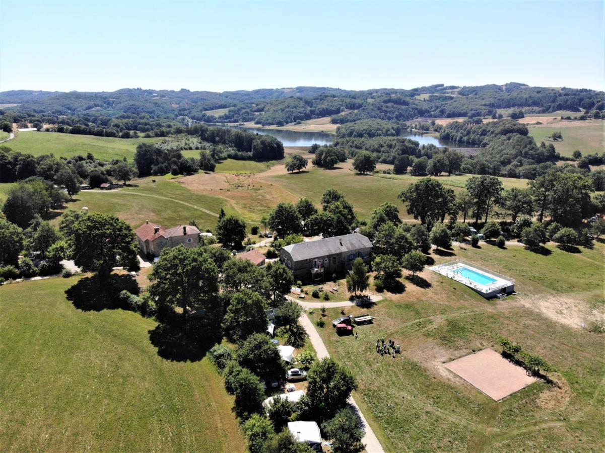 Domaine Les Teuilleres Bed and Breakfast Lacam-dʼOurcet Eksteriør billede