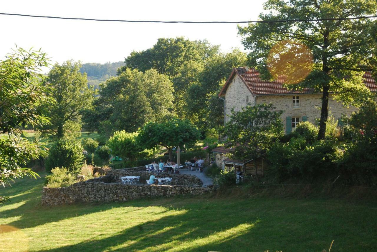 Domaine Les Teuilleres Bed and Breakfast Lacam-dʼOurcet Eksteriør billede