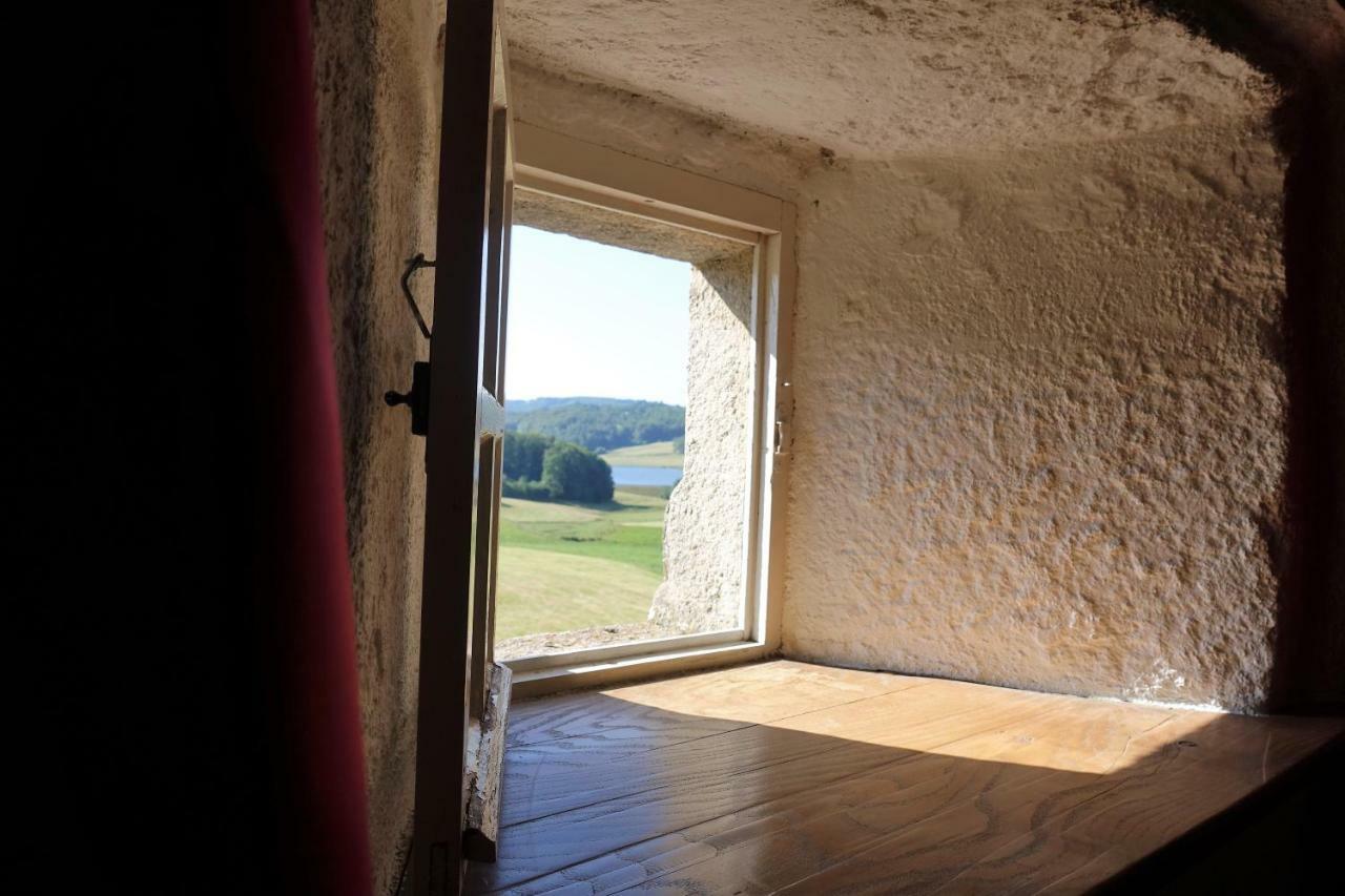 Domaine Les Teuilleres Bed and Breakfast Lacam-dʼOurcet Eksteriør billede